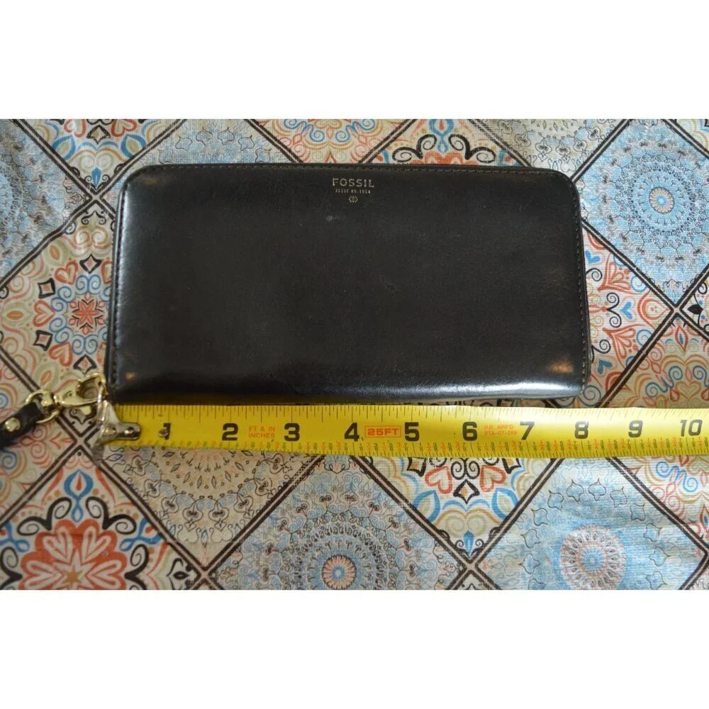 Fossil Wallet Black Leather Zip Around Accordion Wristlet Kelly Green Interior